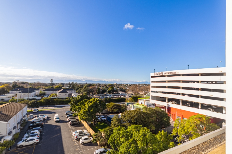 2 Bedroom Property for Sale in Claremont Upper Western Cape